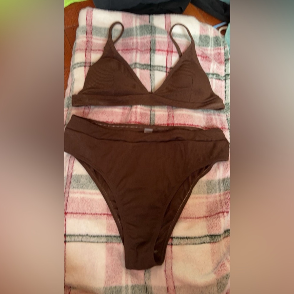 Bathing suit